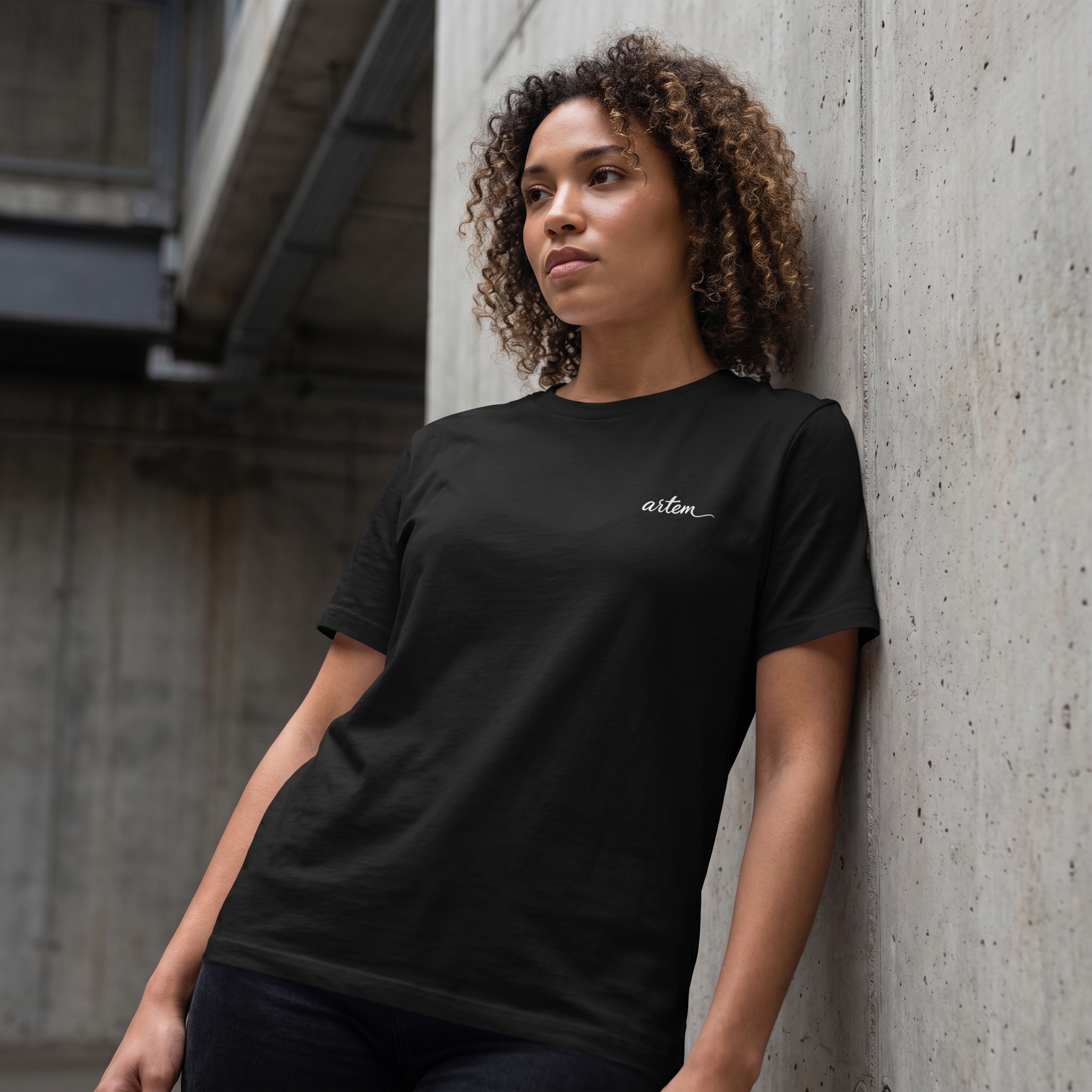 Artem Premium // handwritten Logo // Damen T-Shirt